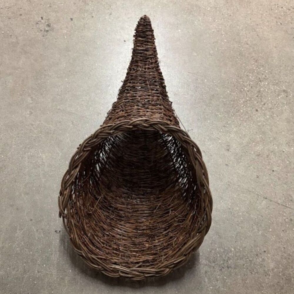Vintage Wicker Cornucopia Basket Footed Horn Thanksgiving Centerpiece Fall